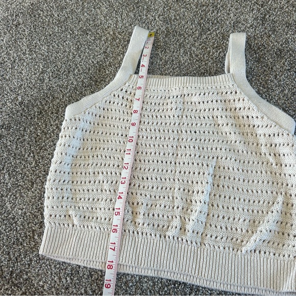 [Universal Thread] Cream Crochet Tank Top - Picture 5 of 7